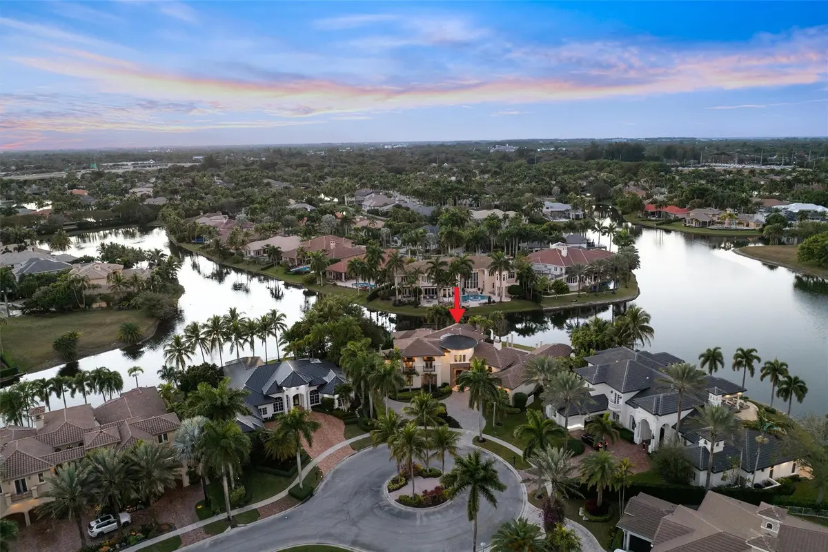 Prime Cul De Sac Location at 369 SWEET BAY Avenue, Plantation