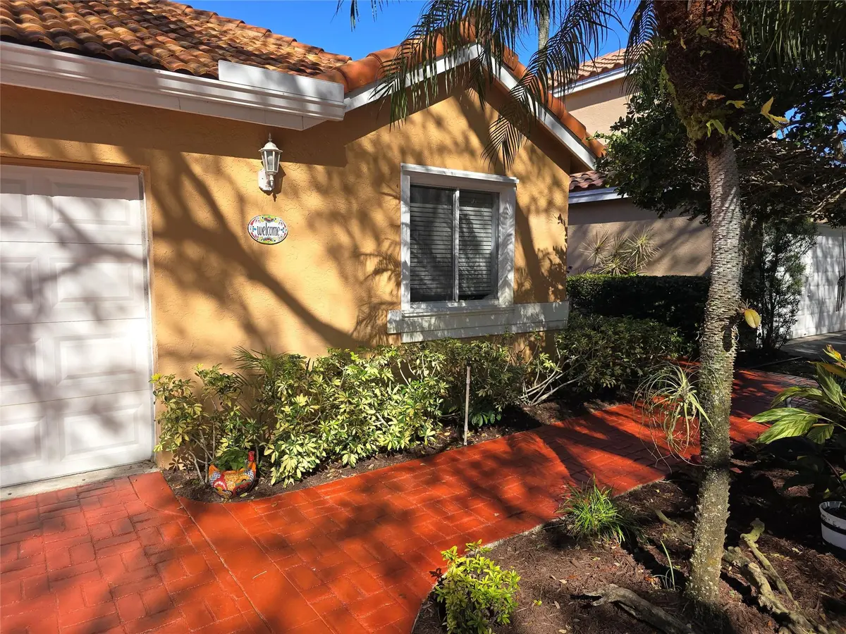 Photo 3 at 10061 NW 2nd Street, Plantation