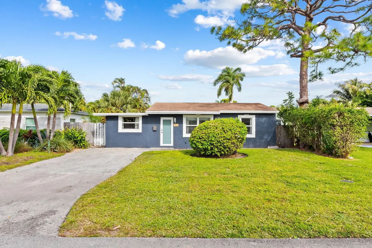 Photo 18 at 41 NE 46th Street, Oakland Park