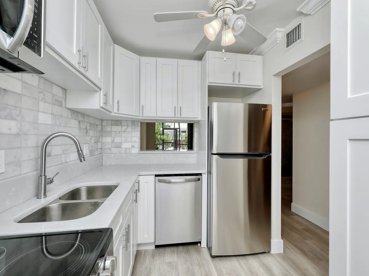 Photo 8 at 5300 NE 24th Terrace C108, Fort Lauderdale