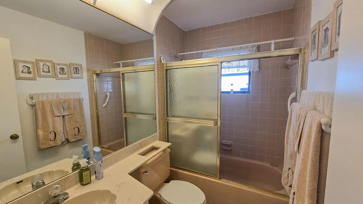 Photo 3 at 1719 SW 19th Avenue, Deerfield Beach