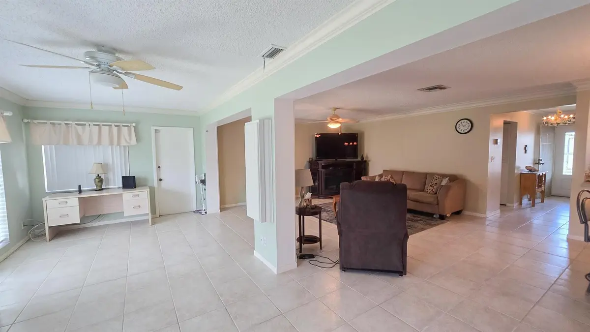 Photo 6 at 1719 SW 19th Avenue, Deerfield Beach