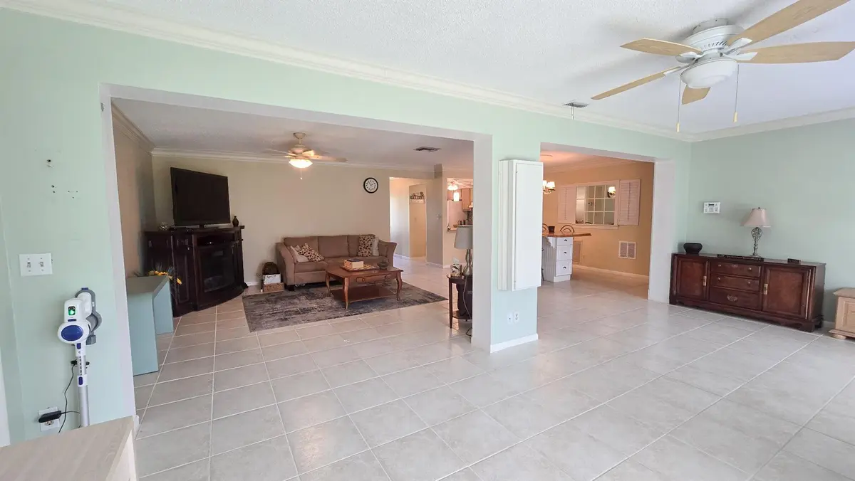 Photo 7 at 1719 SW 19th Avenue, Deerfield Beach
