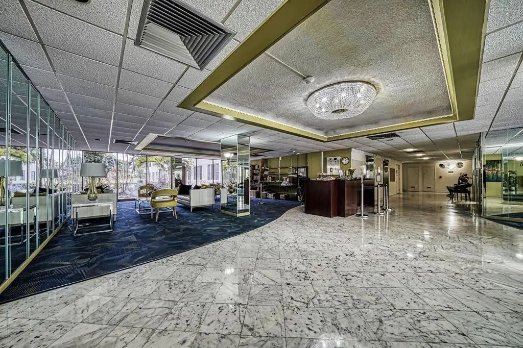 Photo 2 at 4330 Hillcrest Drive 420, Hollywood
