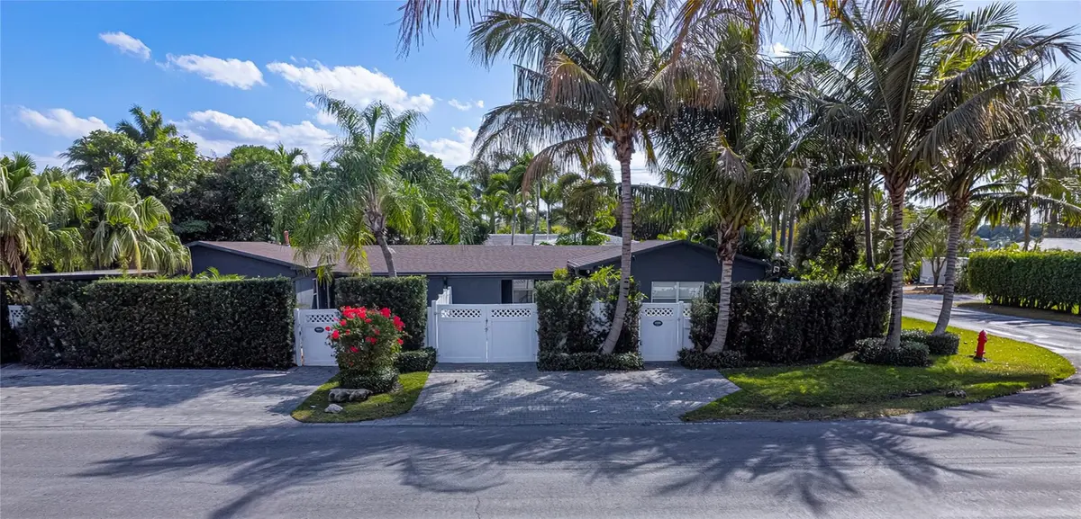 Photo 2 at 2000 NE 18th Street, Fort Lauderdale