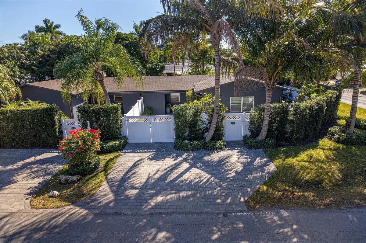 FRONT VIEW at 2000 NE 18th Street, Fort Lauderdale