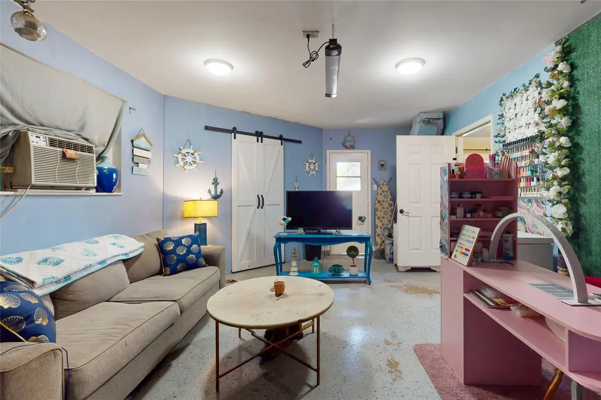Photo 4 at 7105 Coquina Avenue, Fort Pierce