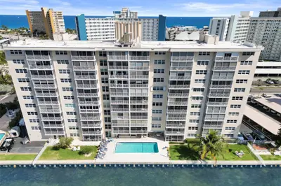 303 N Riverside Drive Ph3, Pompano Beach – penthouse for sale
