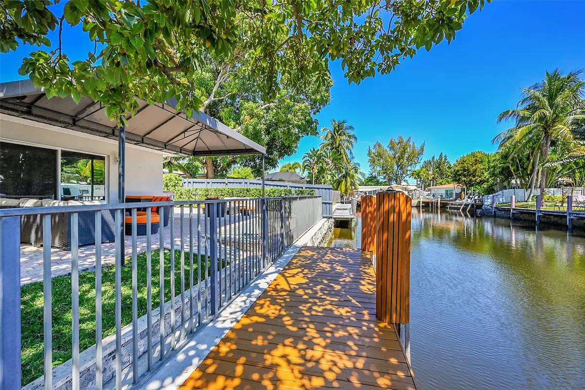 TRANQUIL MORNING VIEWS at 3044 NE 15th Terrace, Oakland Park