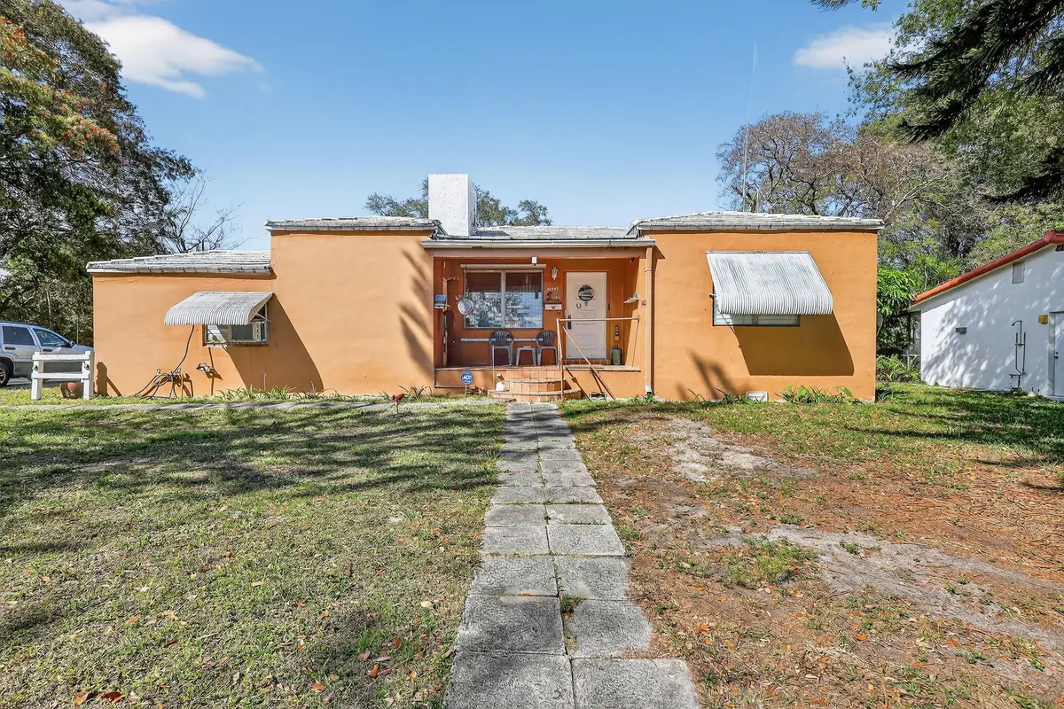 Photo 4 at 707 NE 113th Street, Biscayne Park