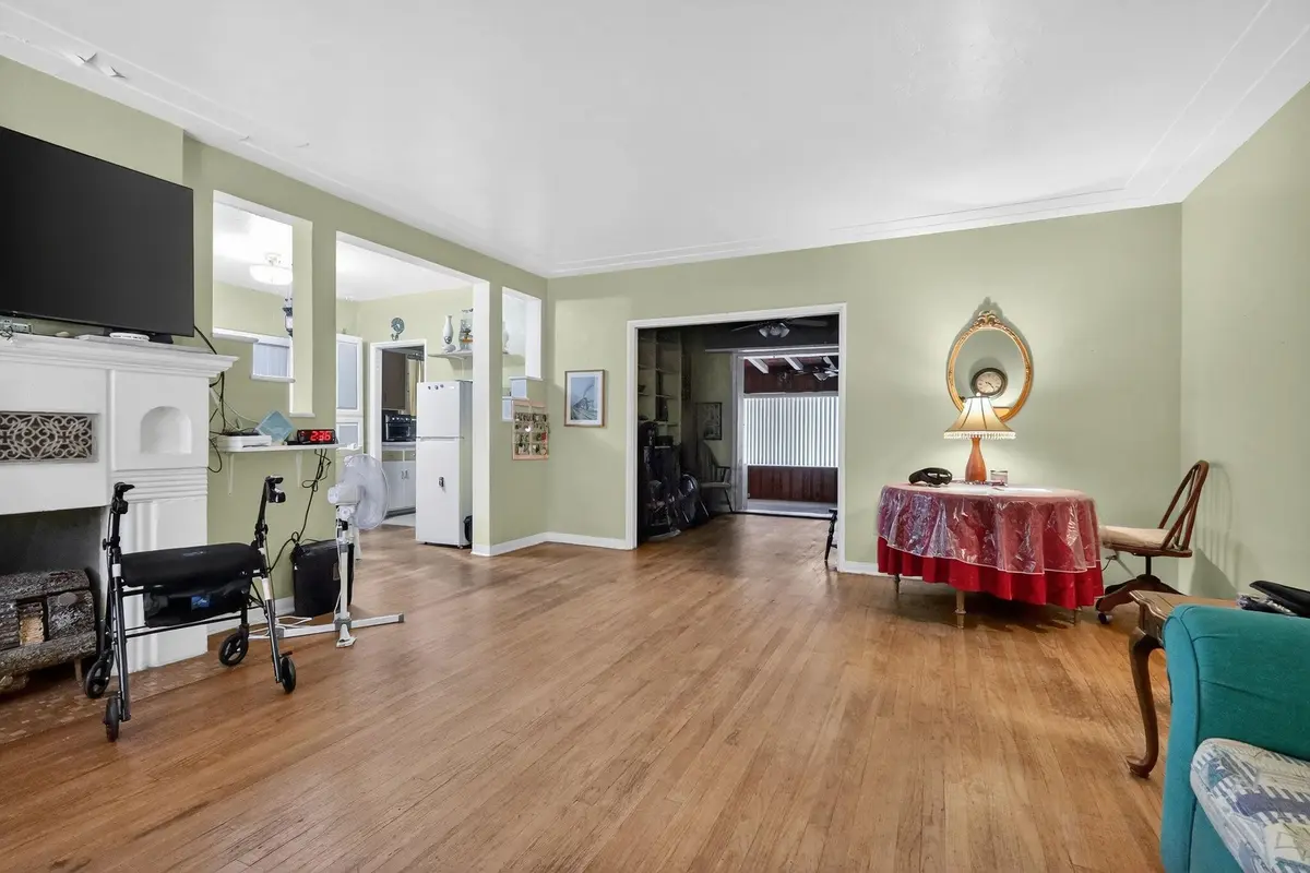 Photo 7 at 707 NE 113th Street, Biscayne Park