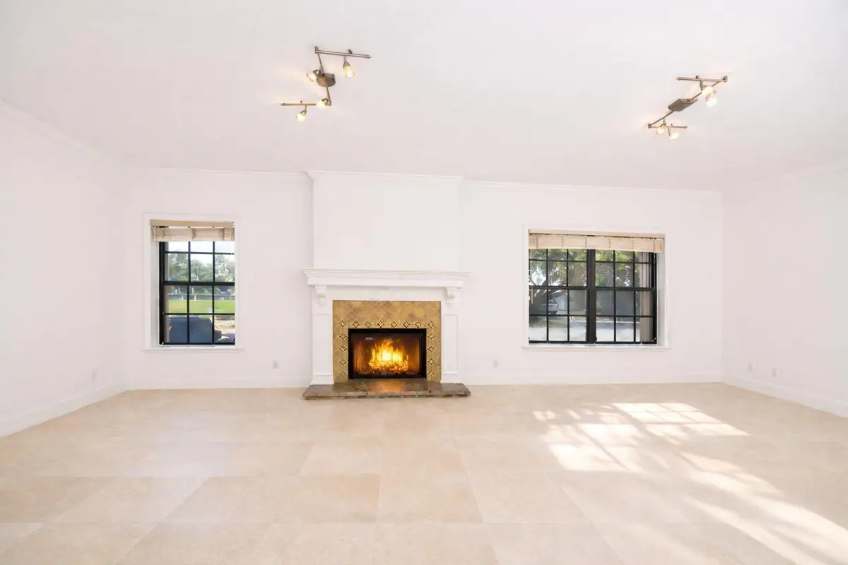 Photo 3 at 1524 SE 12th Street 1, Fort Lauderdale