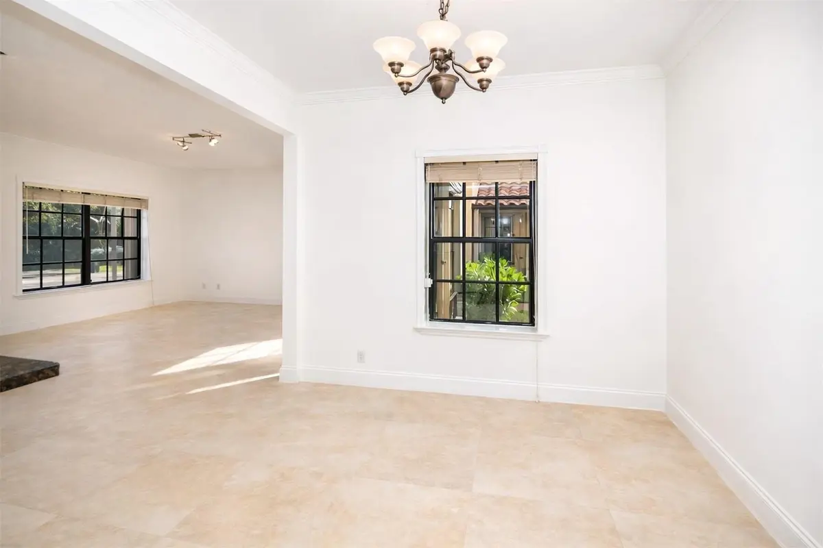 Photo 5 at 1524 SE 12th Street 1, Fort Lauderdale