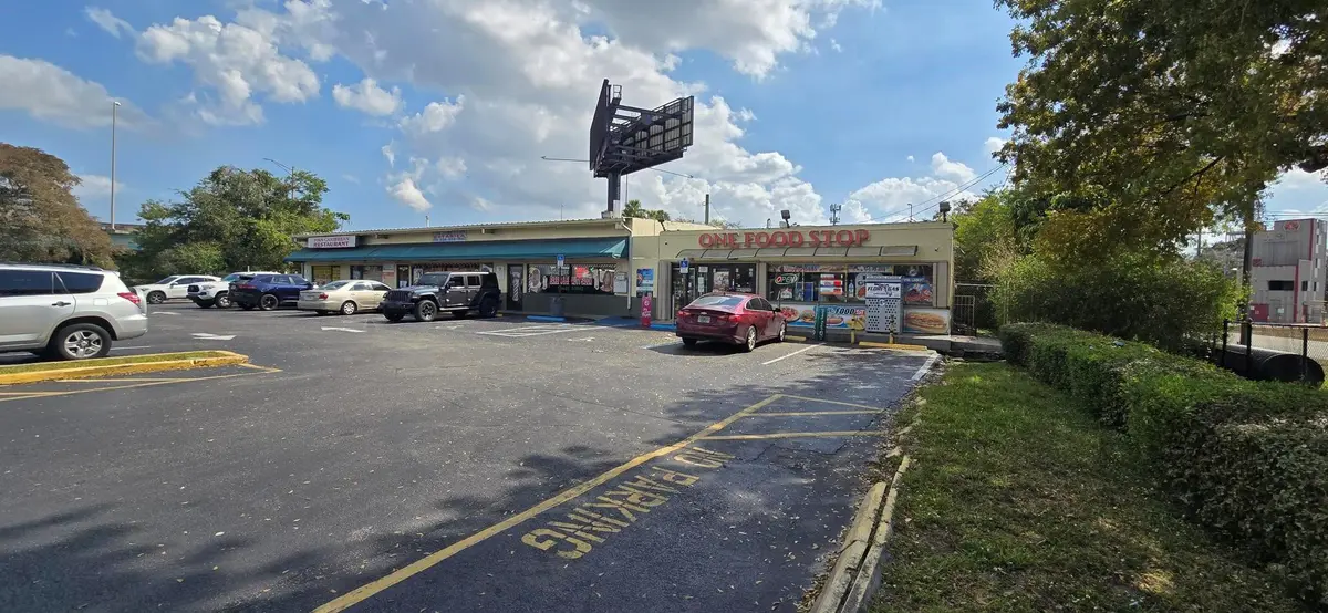 Photo 2 at 4000 NW 62nd Street D, Fort Lauderdale