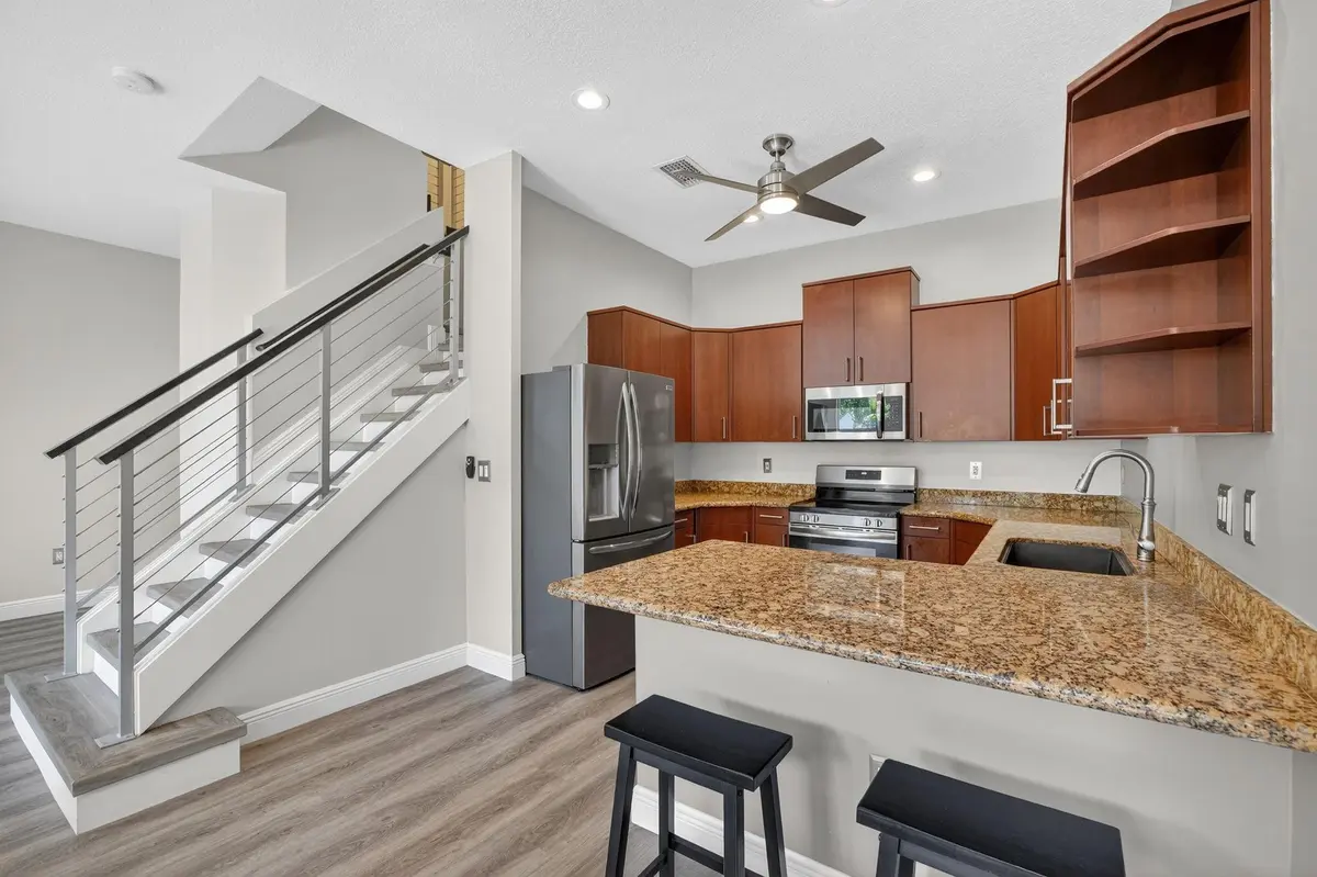 Photo 3 at 3024 NE 5th Terrace 10, Wilton Manors