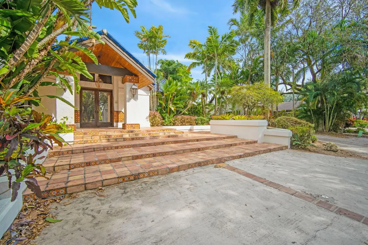Photo 2 at 5720 SW 33rd Terrace, Hollywood