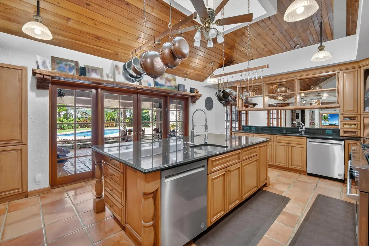 Photo 8 at 5720 SW 33rd Terrace, Hollywood