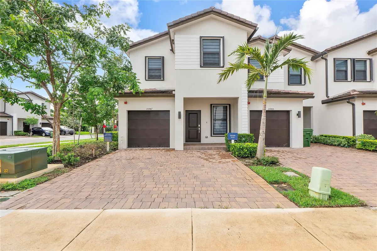 Photo 4 at 15987 SW 2nd Place 1, Pembroke Pines