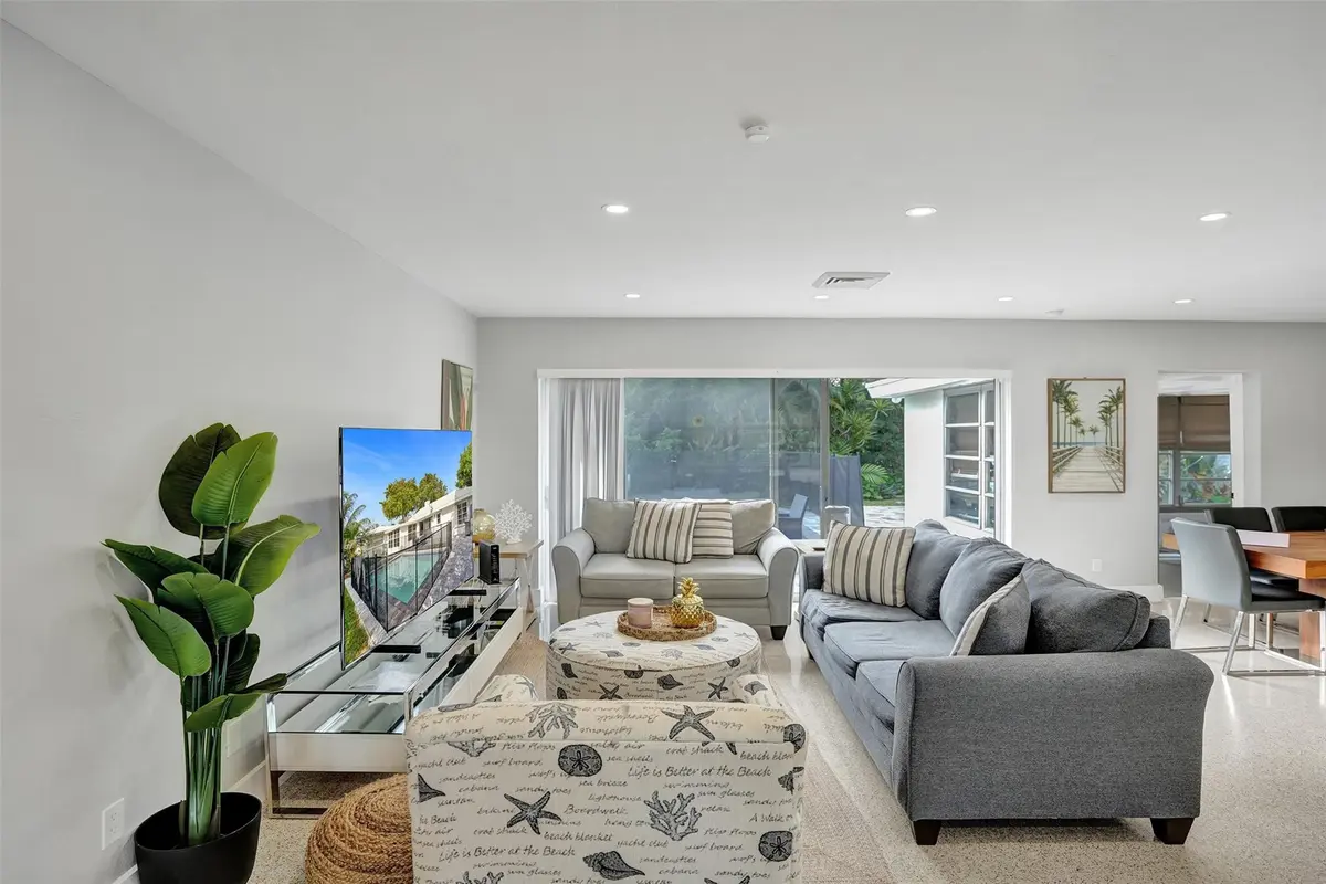 Photo 6 at 260 Allenwood Drive, Lauderdale-By-The-Sea