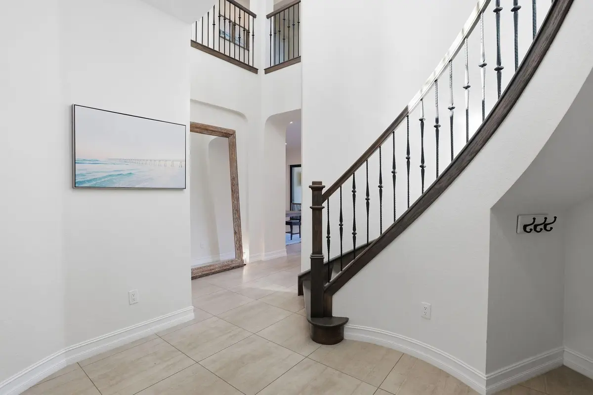 Photo 2 at 11585 Horizon Road, Parkland