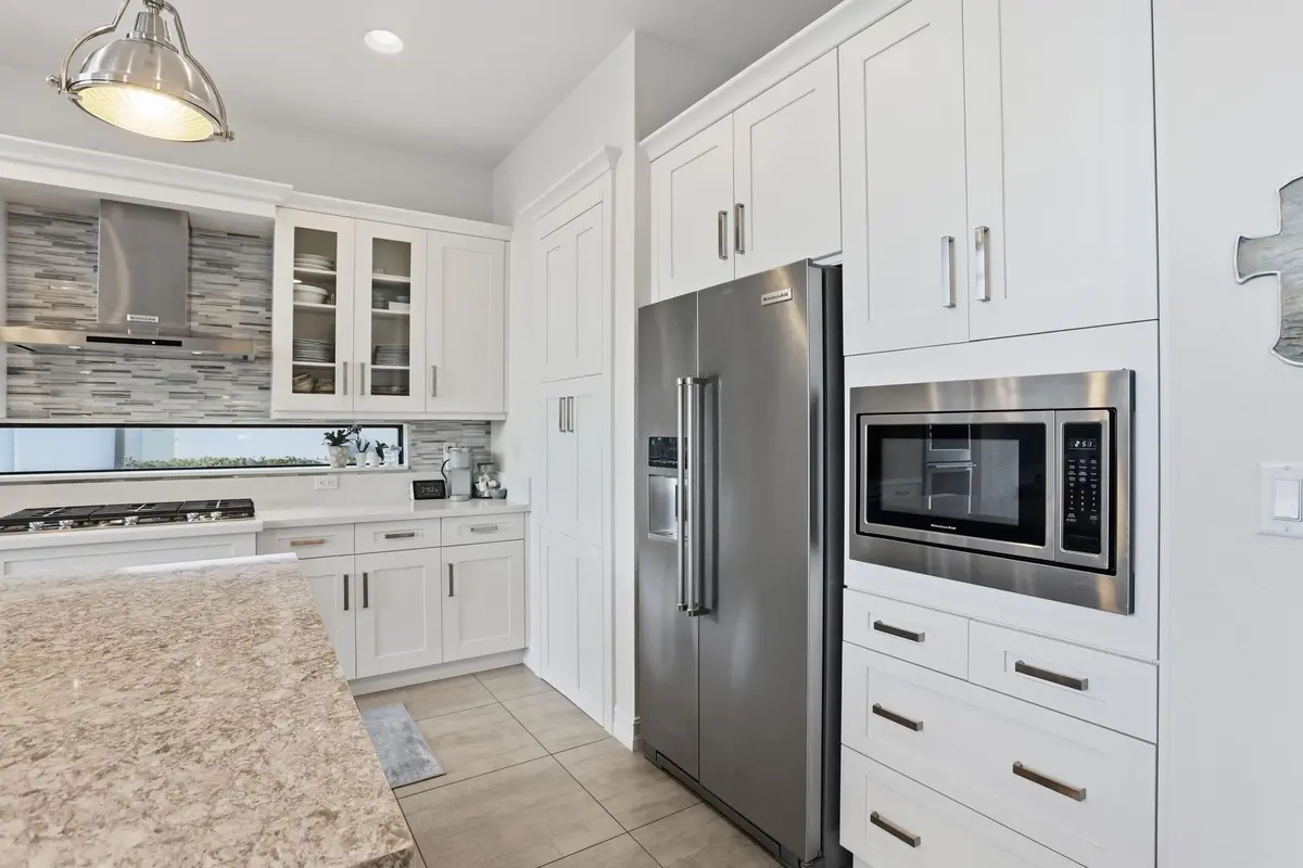Photo 6 at 11585 Horizon Road, Parkland
