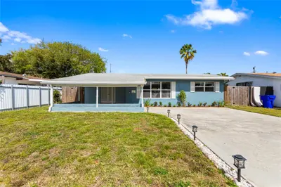 6881 Douglas Street, Hollywood – sold