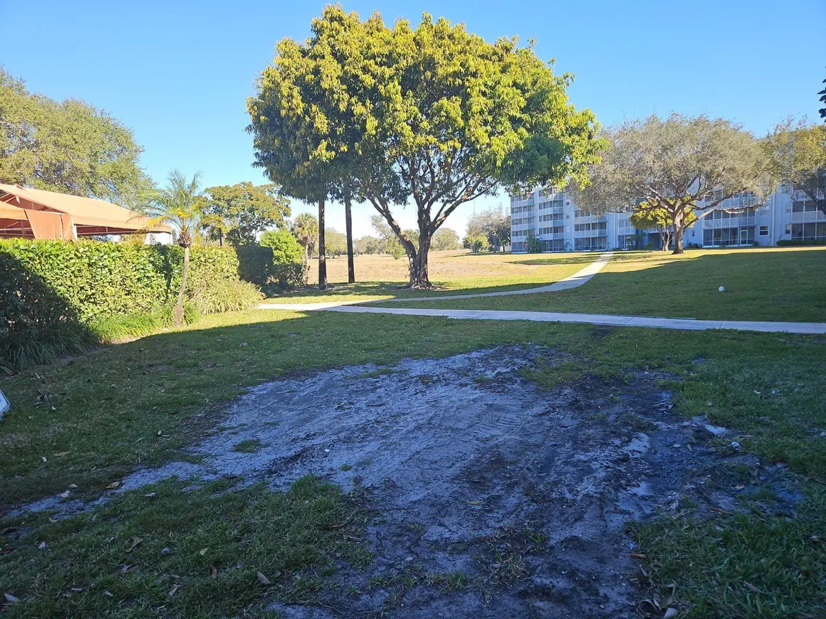 Photo 4 at 5201 NW 2nd Avenue 114, Boca Raton