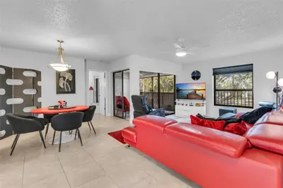 3441 Cocoplum Circle 3441, Coconut Creek – sold