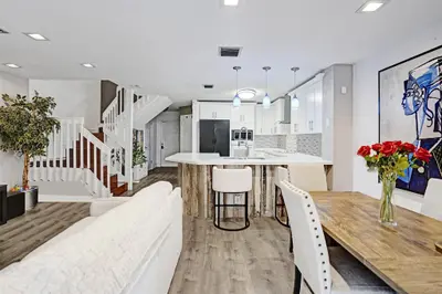 786 NW 42nd Place, Deerfield Beach – sold