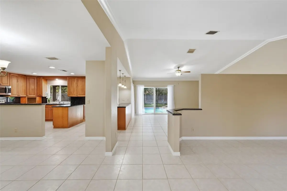 Photo 6 at 392 NW 113th Terrace, Coral Springs