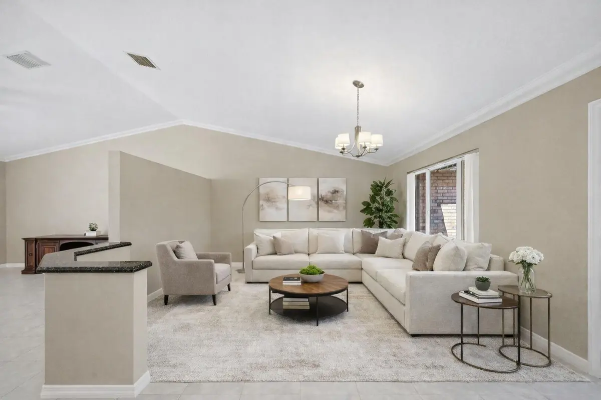 virtual stage at 392 NW 113th Terrace, Coral Springs