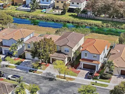 1211 NE 40th Road, Homestead – sold