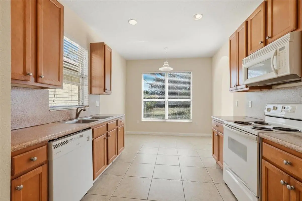 Photo 7 at 1211 NE 40th Road, Homestead
