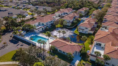504 7th Square 103, Vero Beach – sold