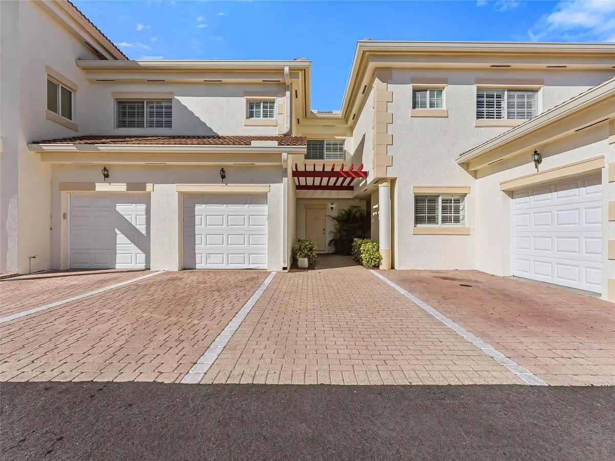 Photo 2 at 504 7th Square 103, Vero Beach