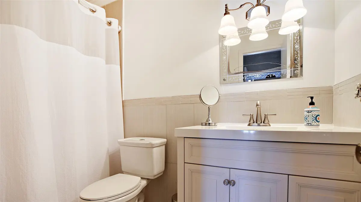 Photo 8 at 6263 NE 19th Avenue 923, Fort Lauderdale