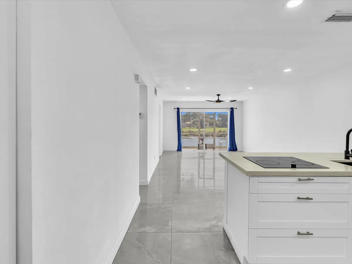 Photo 7 at 2451 SW 82nd Avenue 108, Davie