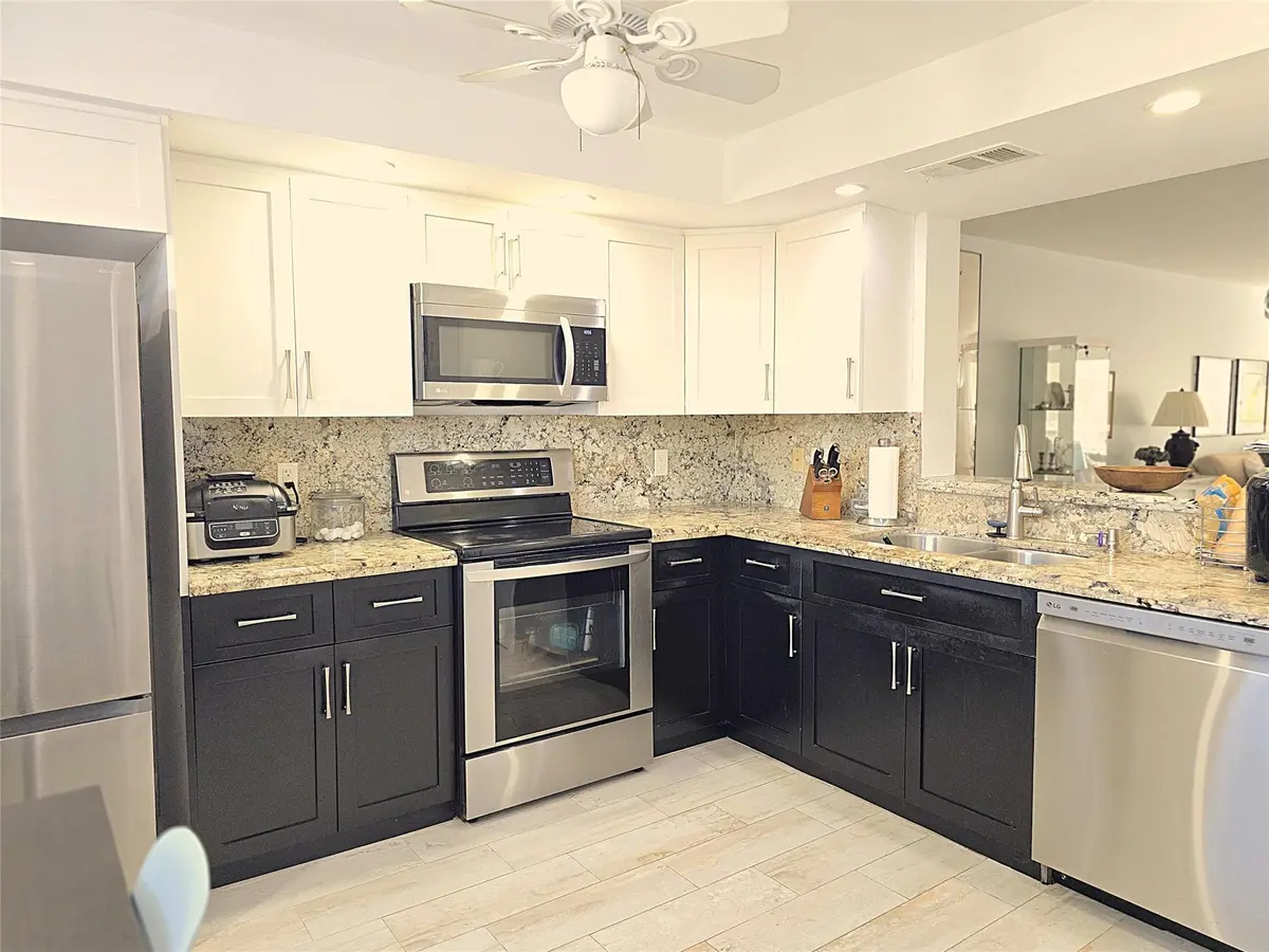 Photo 2 at 3305 Aruba Way K2, Coconut Creek