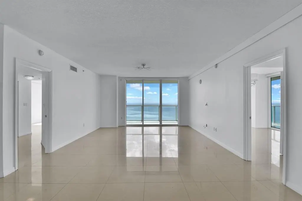 Photo 4 at 16699 Collins Avenue 3402, Sunny Isles Beach