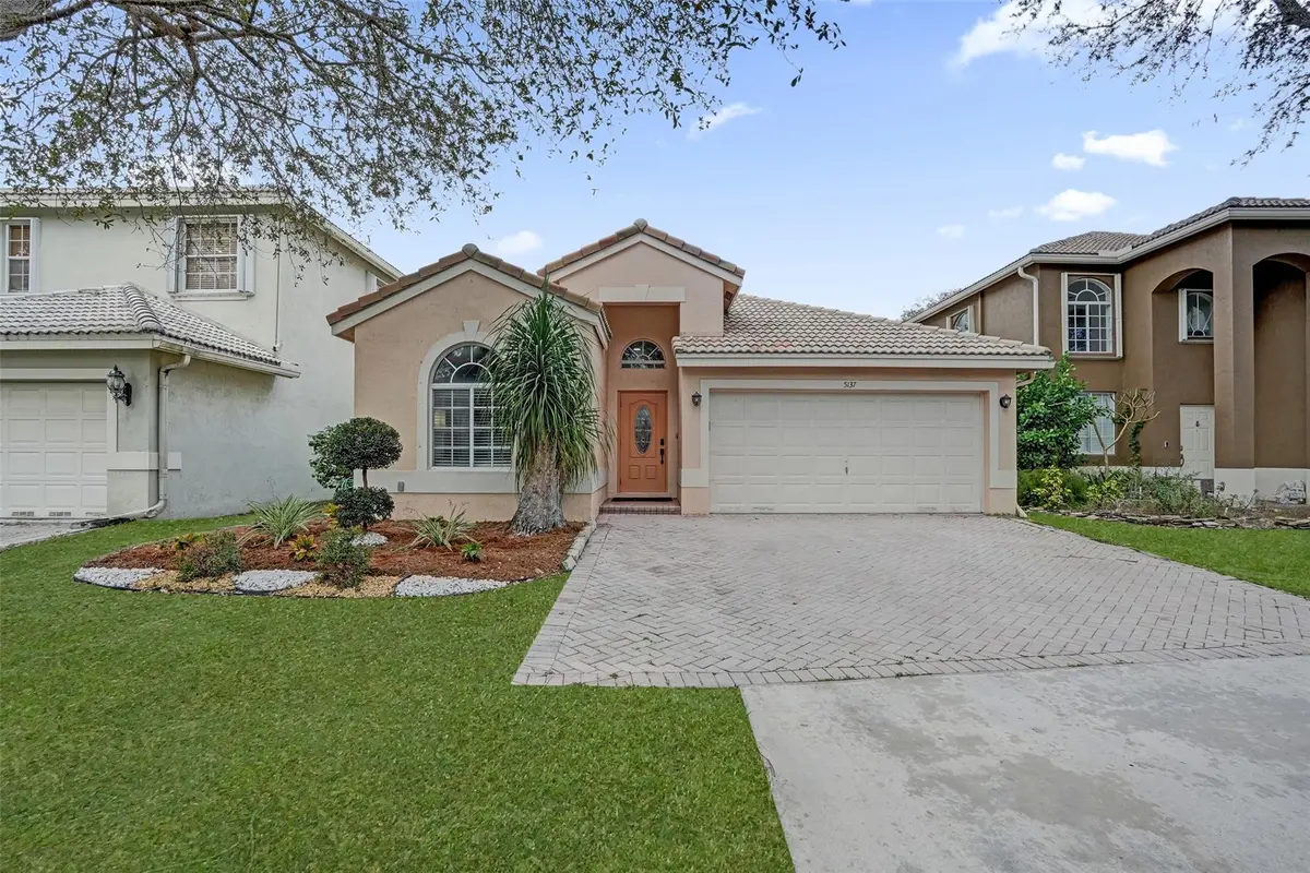 Photo 2 at 5137 Heron Place, Coconut Creek