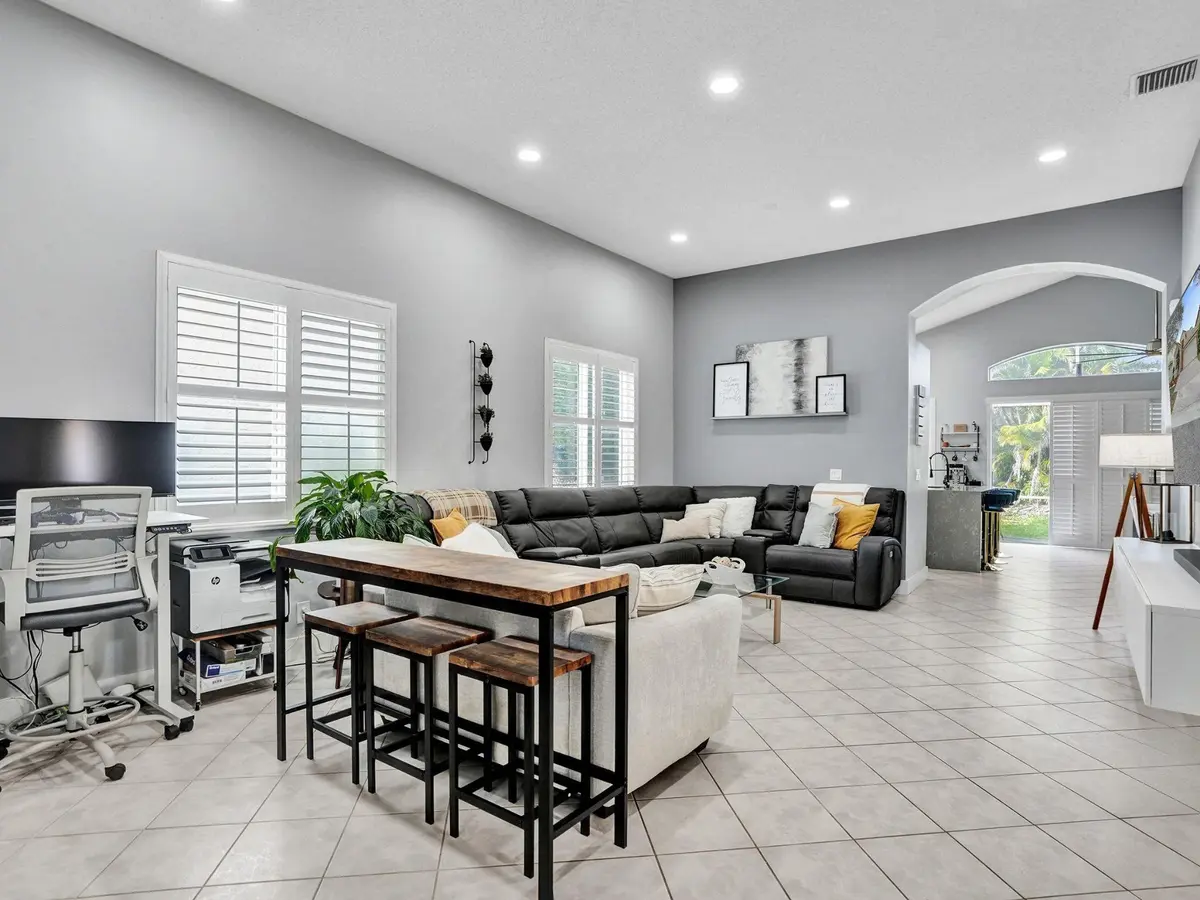 Photo 4 at 5137 Heron Place, Coconut Creek