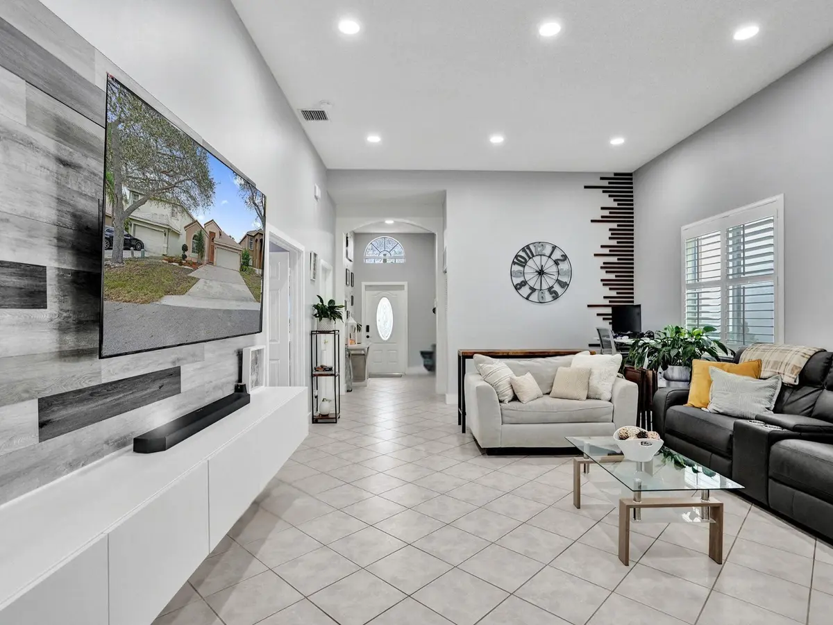 Photo 6 at 5137 Heron Place, Coconut Creek
