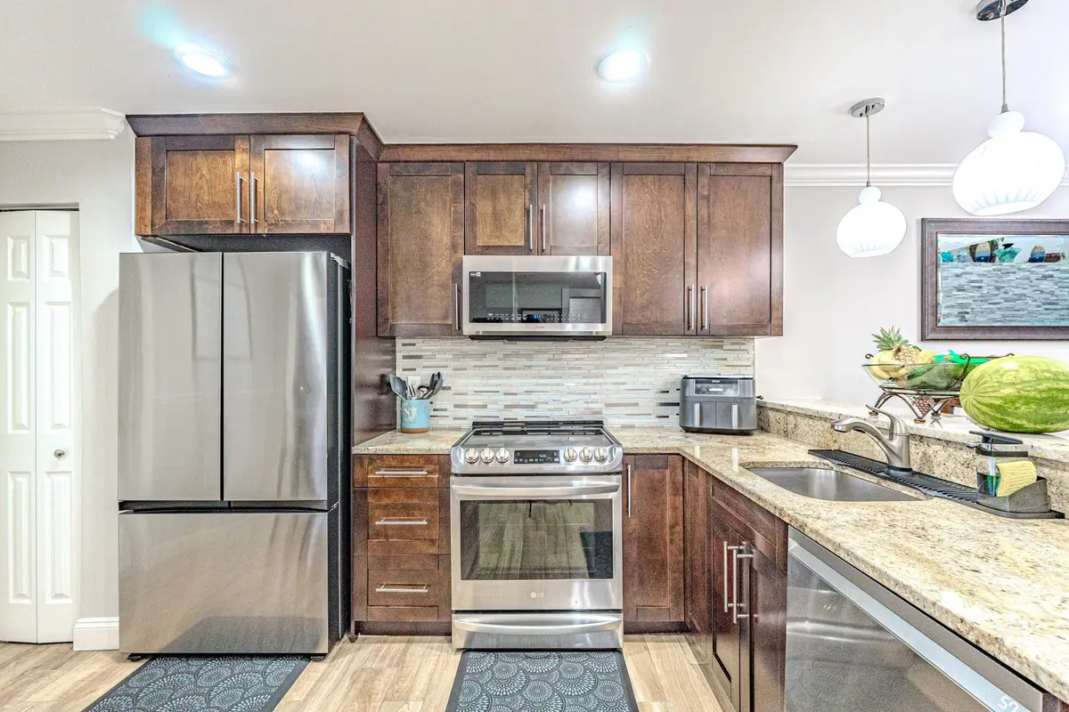 Photo 8 at 405 Maplewood Drive 405, Greenacres