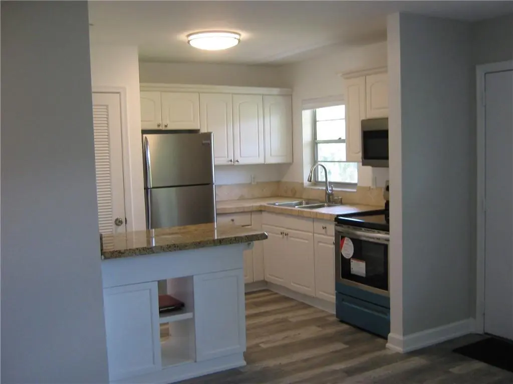 Remodeled at 5162 NE 6th Avenue 317, Oakland Park