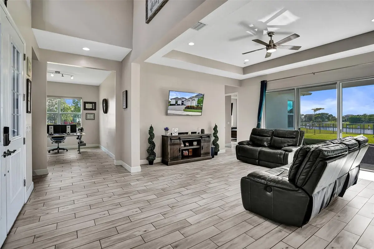 Photo 6 at 5975 Kingfisher Boulevard, Westlake