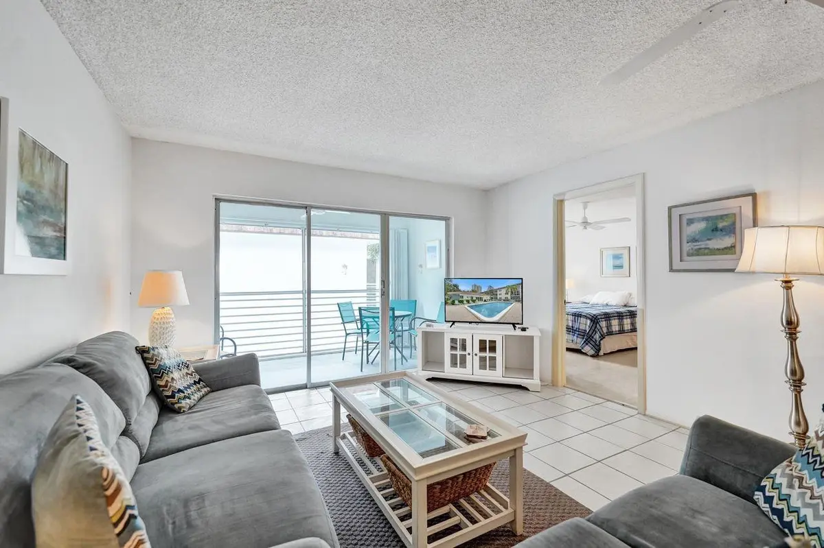 Living Room at 1501 S Ocean Boulevard 301, Lauderdale-By-The-Sea