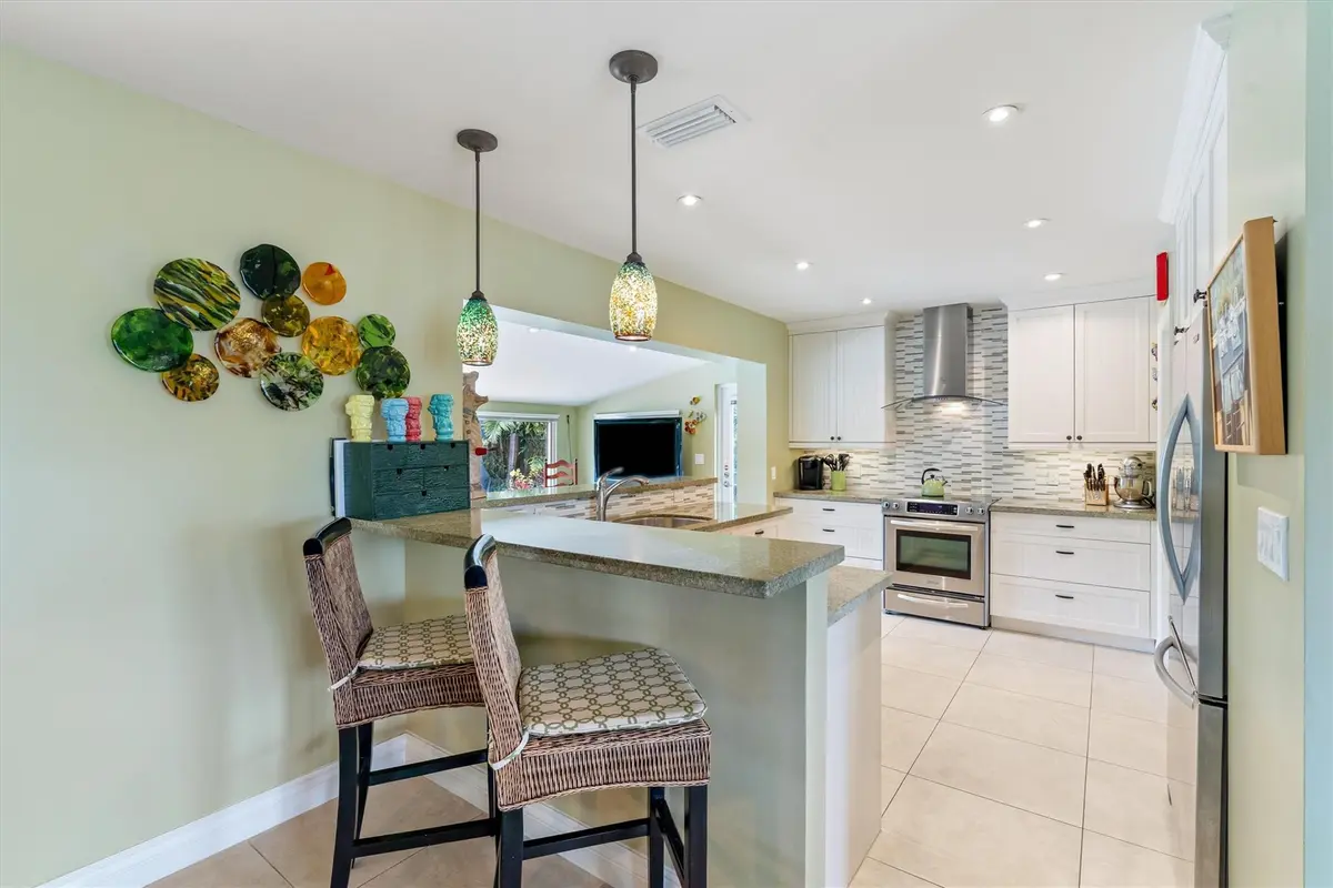 Updated Kitchen at 500 NE 28th Drive, Wilton Manors