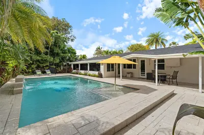 500 NE 28th Drive, Wilton Manors – sold