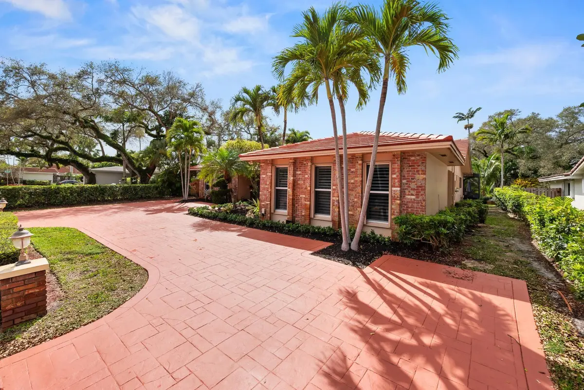 Photo 2 at 3400 N 47th Avenue, Hollywood