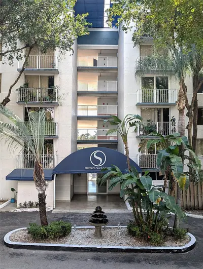 1740 NW North River Drive 329, Miami – Condominium for sale